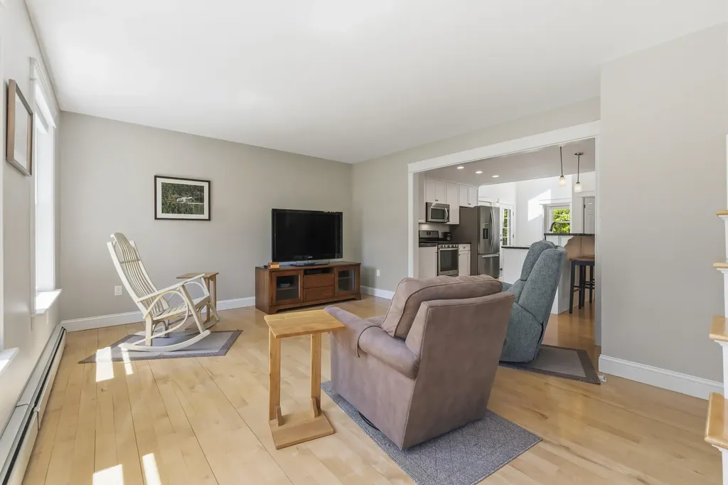 32 Beechwood Drive Topsham ME 04086