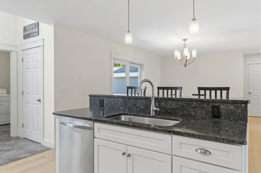 32 Beechwood Drive Topsham ME 04086