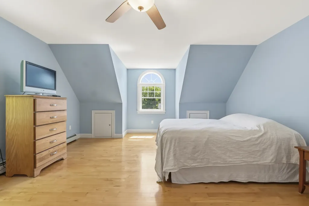 32 Beechwood Drive Topsham ME 04086