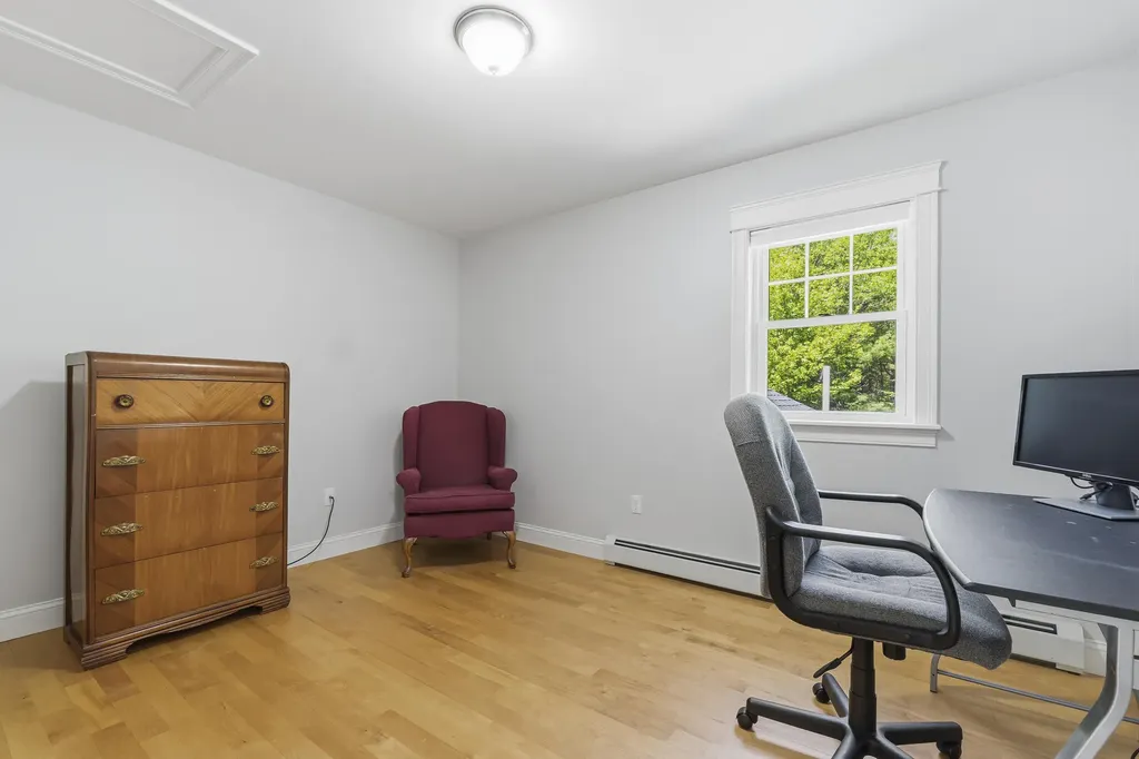 32 Beechwood Drive Topsham ME 04086