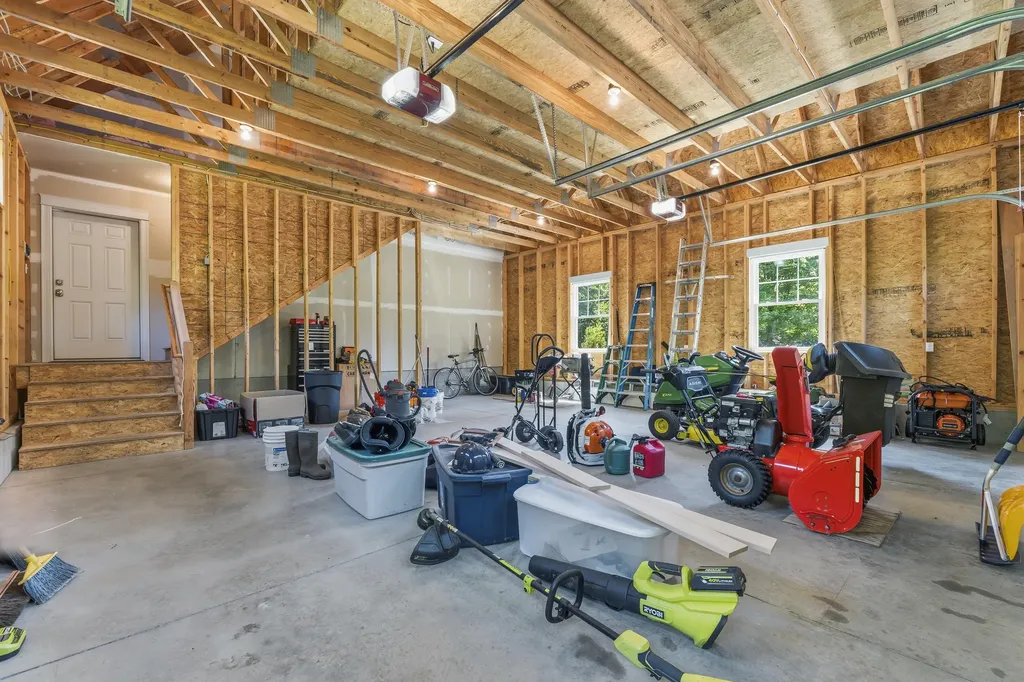 32 Beechwood Drive Topsham ME 04086