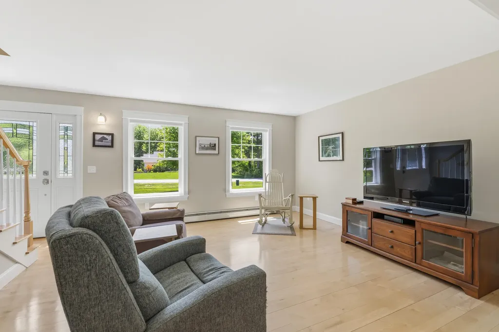 32 Beechwood Drive Topsham ME 04086
