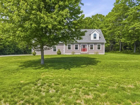 32 Beechwood Drive Topsham ME 04086