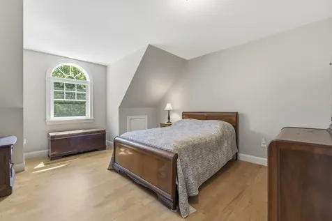 32 Beechwood Drive Topsham ME 04086