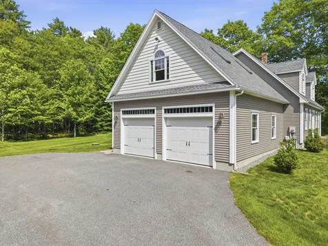 32 Beechwood Drive Topsham ME 04086