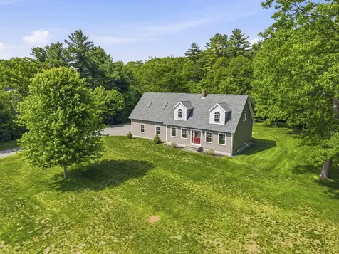 32 Beechwood Drive Topsham ME 04086