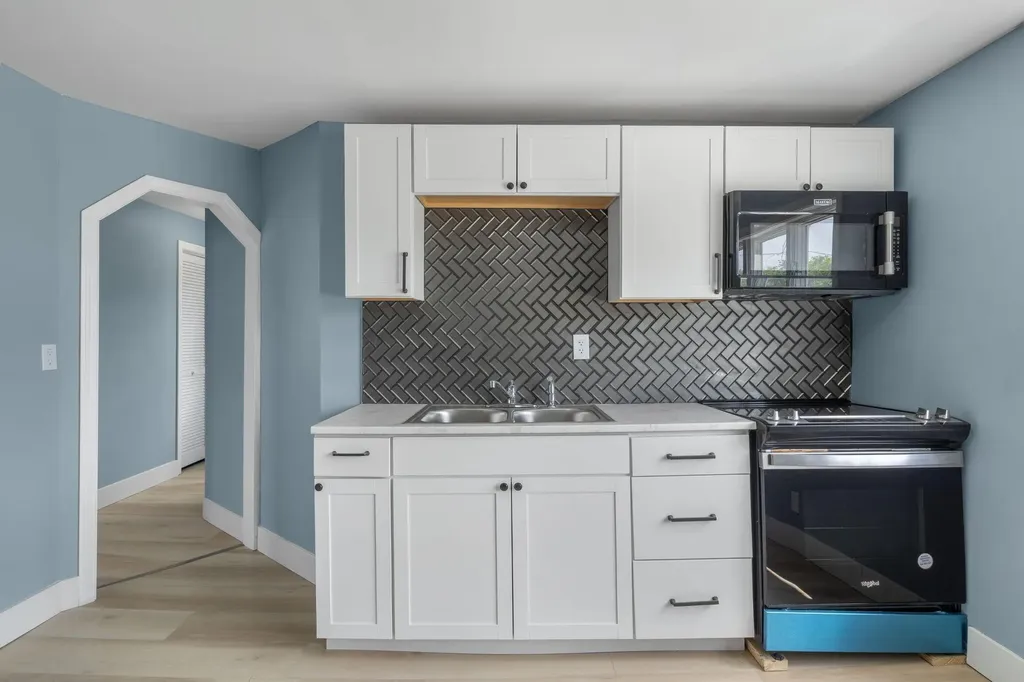 153 Spring Street Lewiston ME 04240