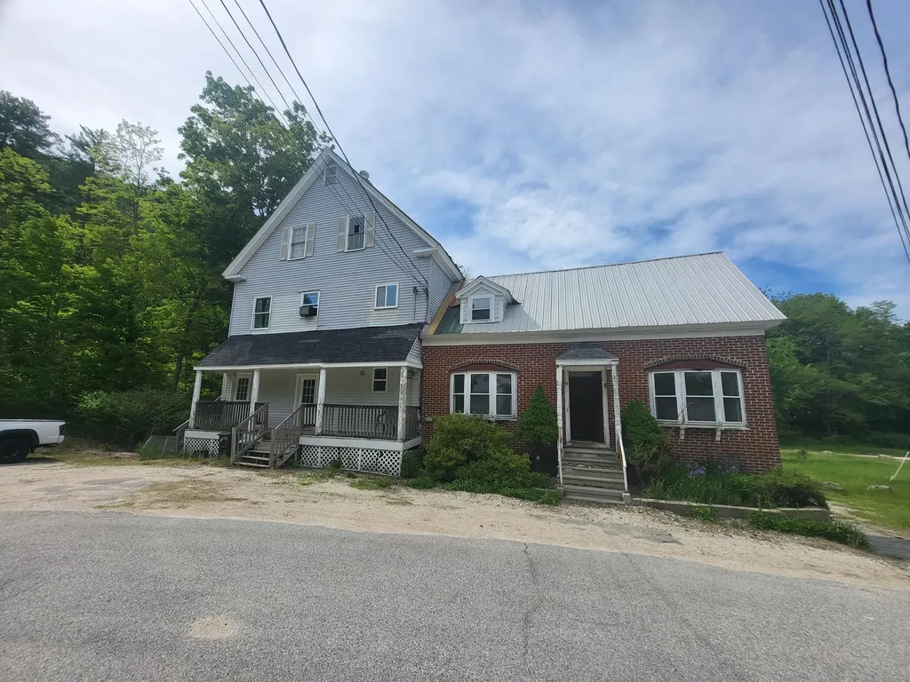 22 Mountain View Avenue Hiram ME 04041