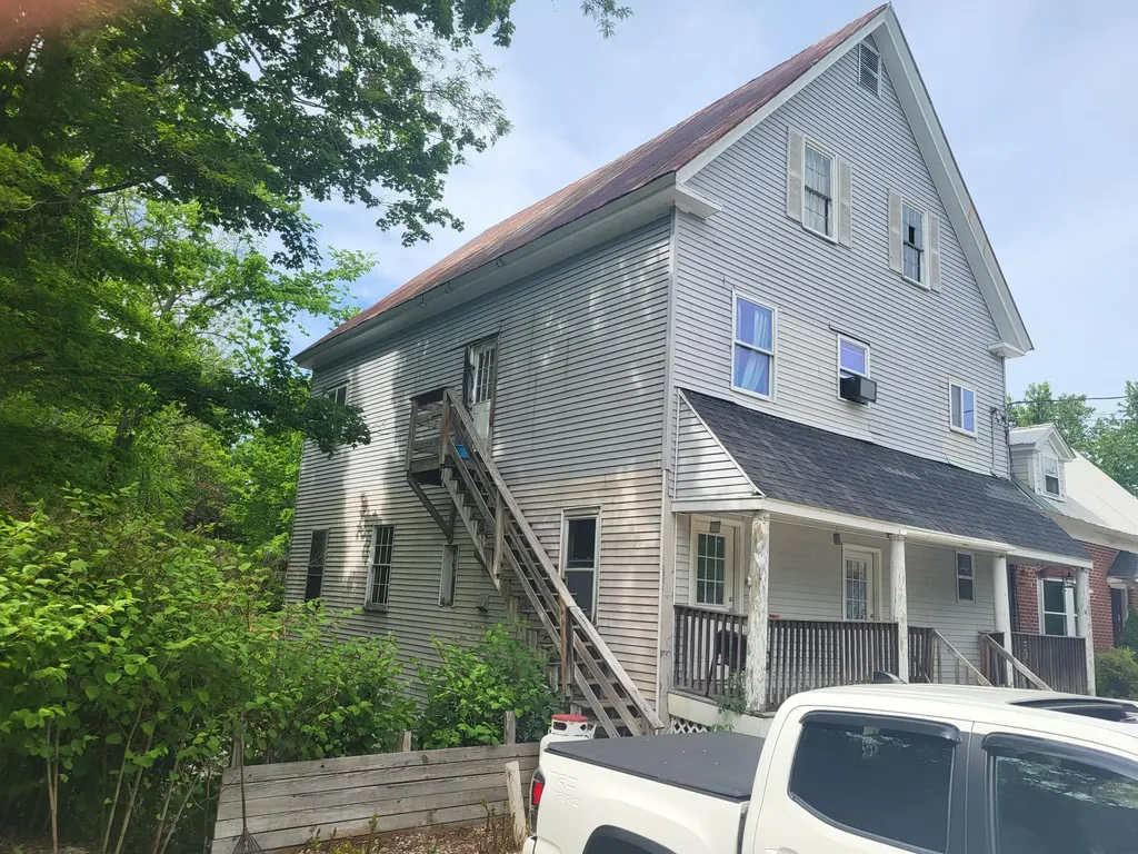 22 Mountain View Avenue Hiram ME 04041