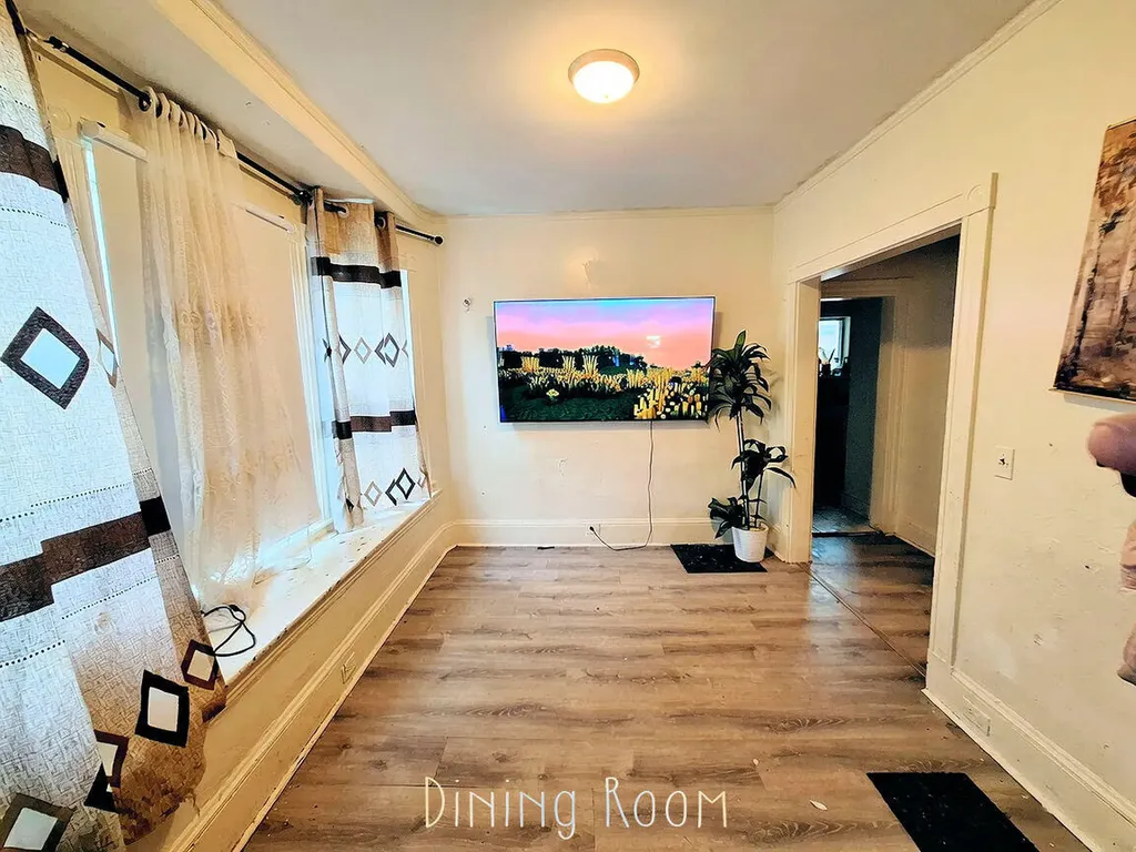 22 Wood Street Lewiston ME 04240