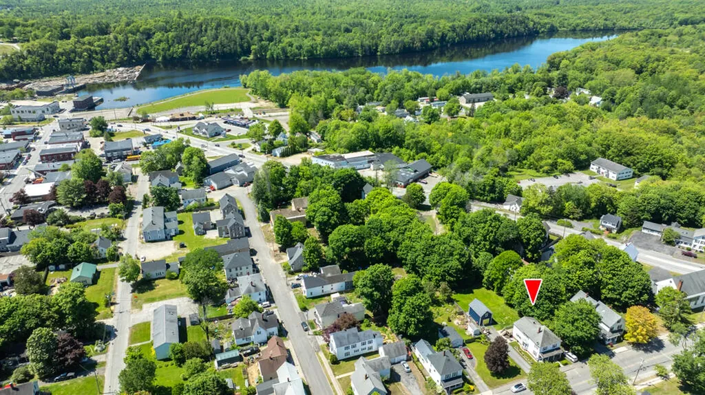 11 School Street Lisbon ME 04252