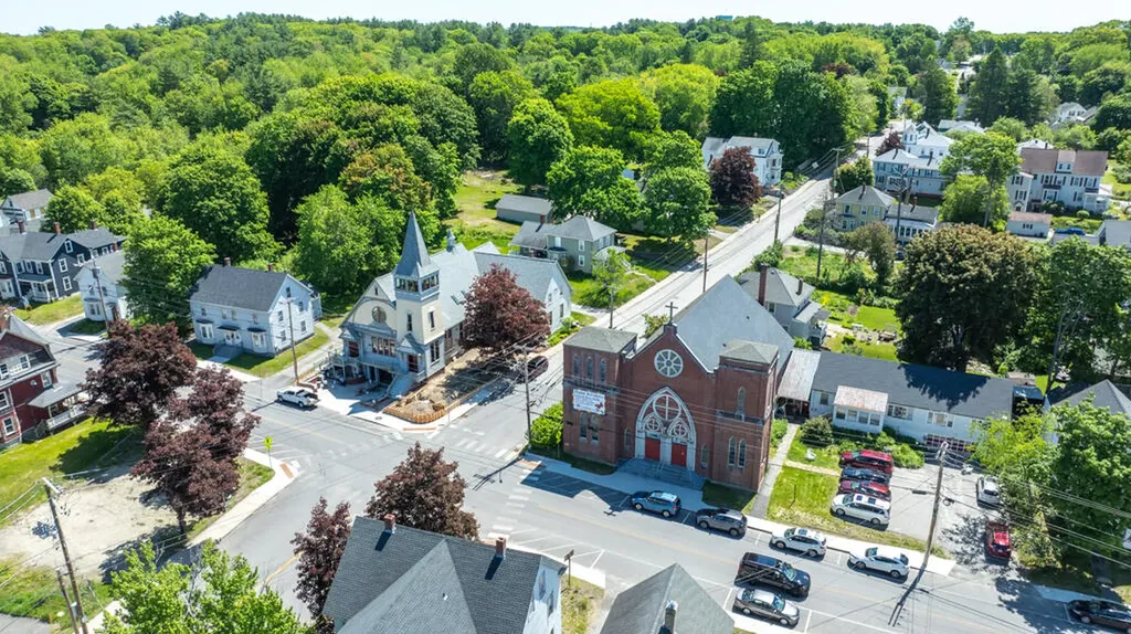 11 School Street Lisbon ME 04252