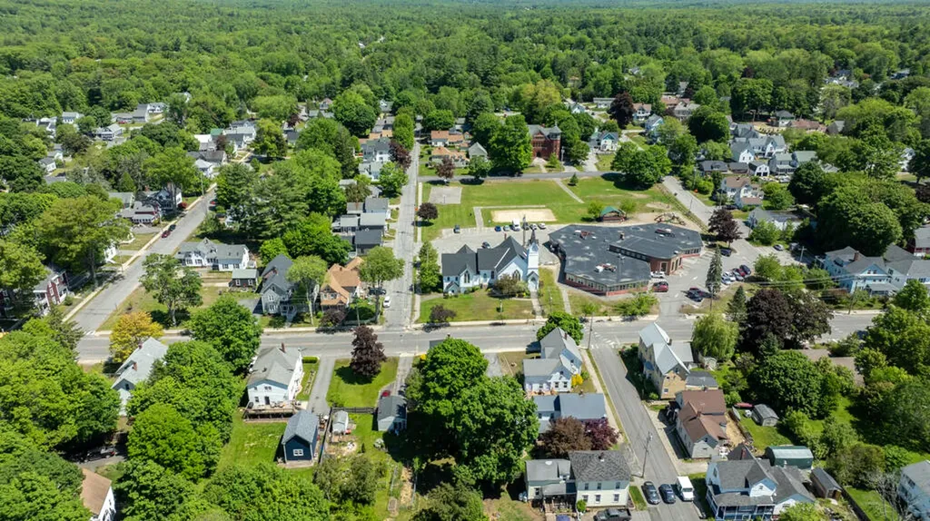 11 School Street Lisbon ME 04252