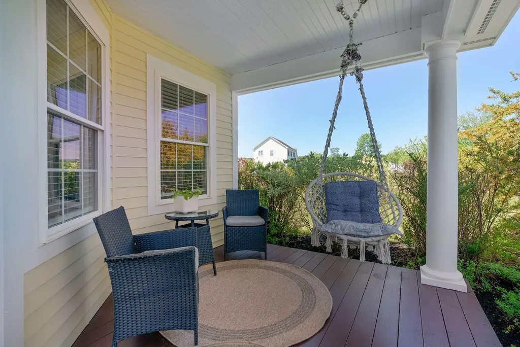 18 Linsausiq Way Falmouth ME 04105