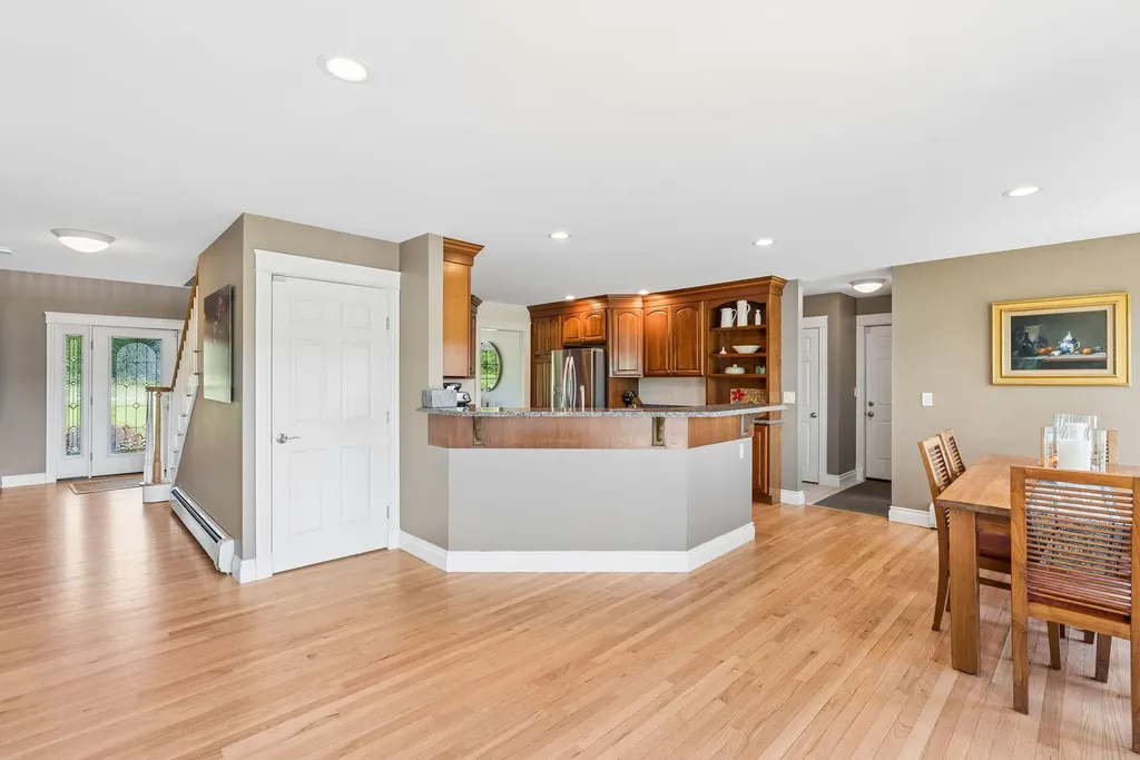 18 Linsausiq Way Falmouth ME 04105