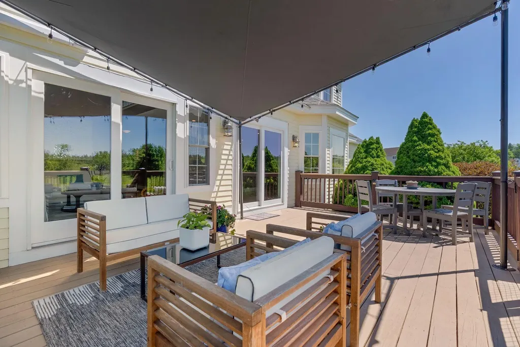 18 Linsausiq Way Falmouth ME 04105