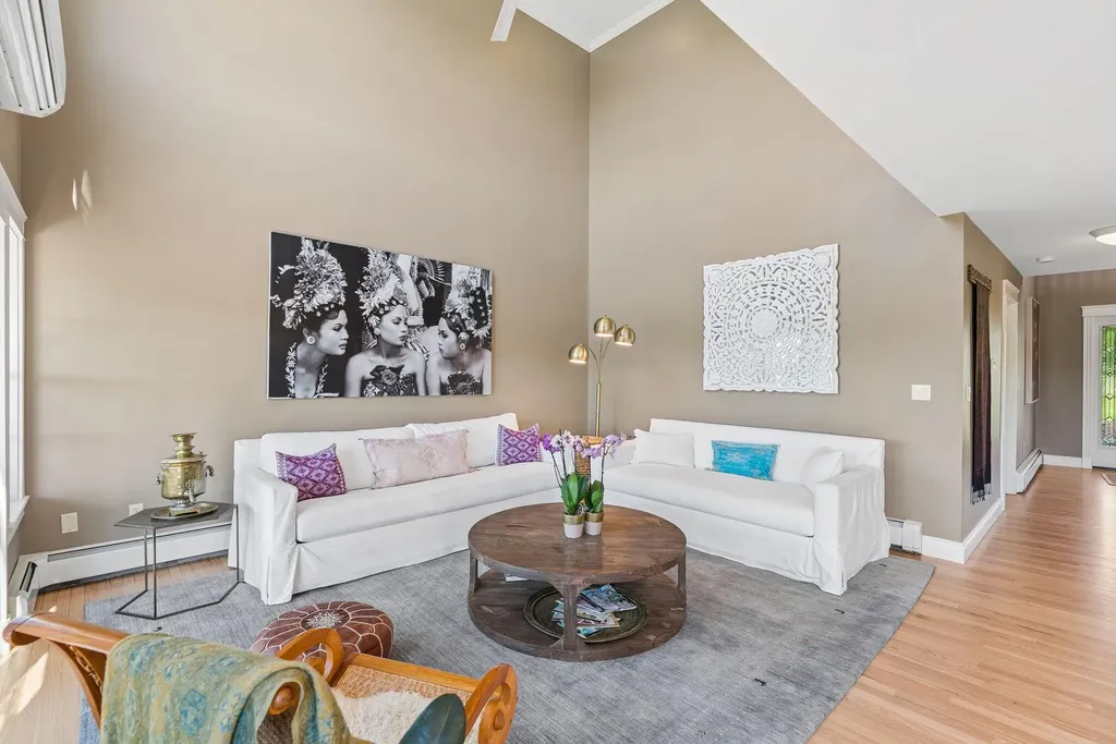 18 Linsausiq Way Falmouth ME 04105