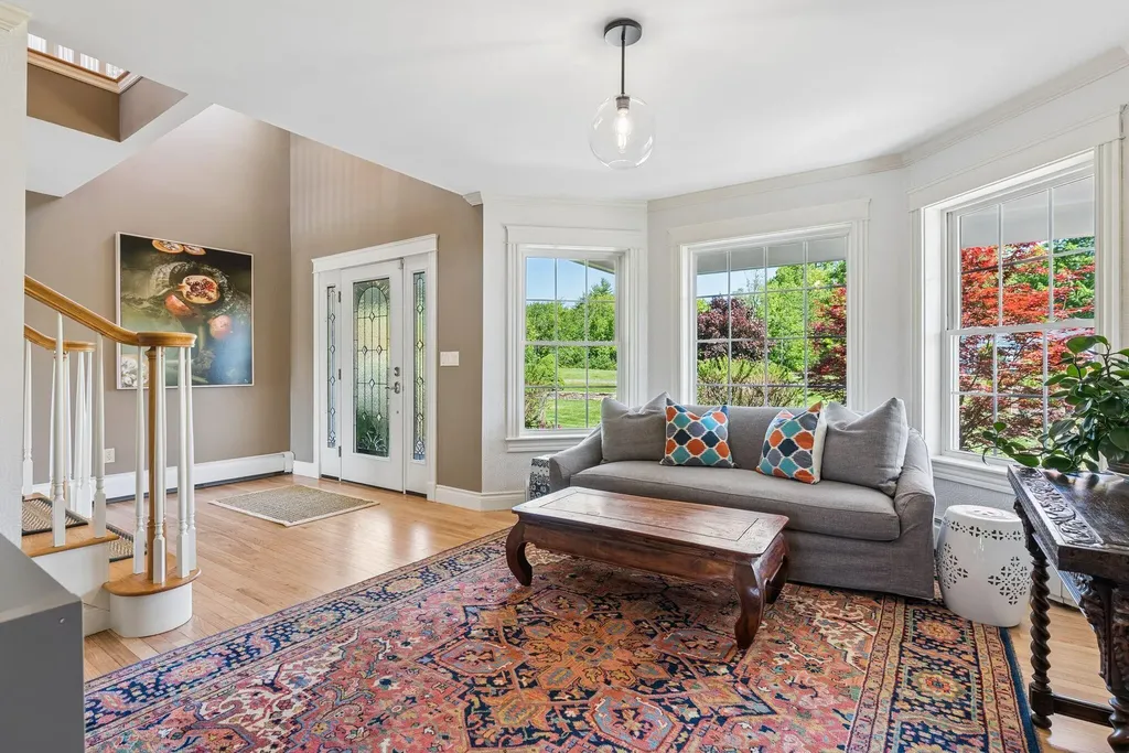 18 Linsausiq Way Falmouth ME 04105