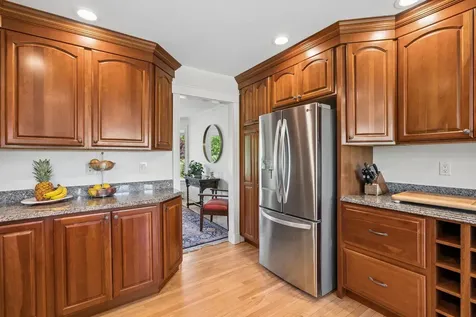 18 Linsausiq Way Falmouth ME 04105
