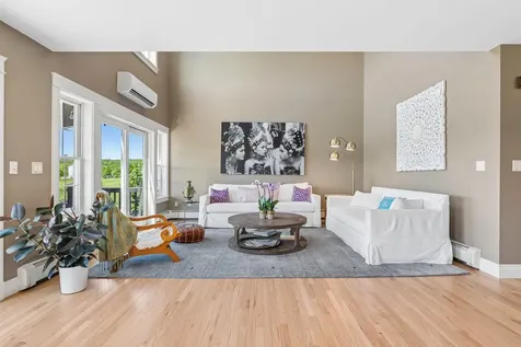 18 Linsausiq Way Falmouth ME 04105