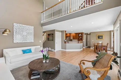 18 Linsausiq Way Falmouth ME 04105