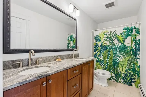 18 Linsausiq Way Falmouth ME 04105