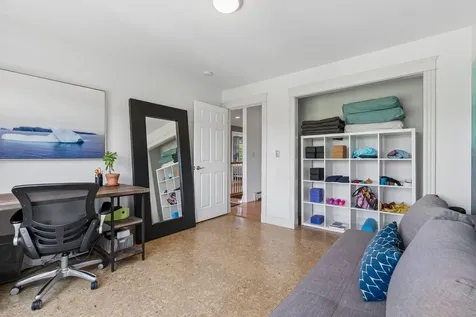 18 Linsausiq Way Falmouth ME 04105