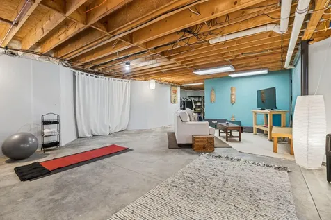 18 Linsausiq Way Falmouth ME 04105