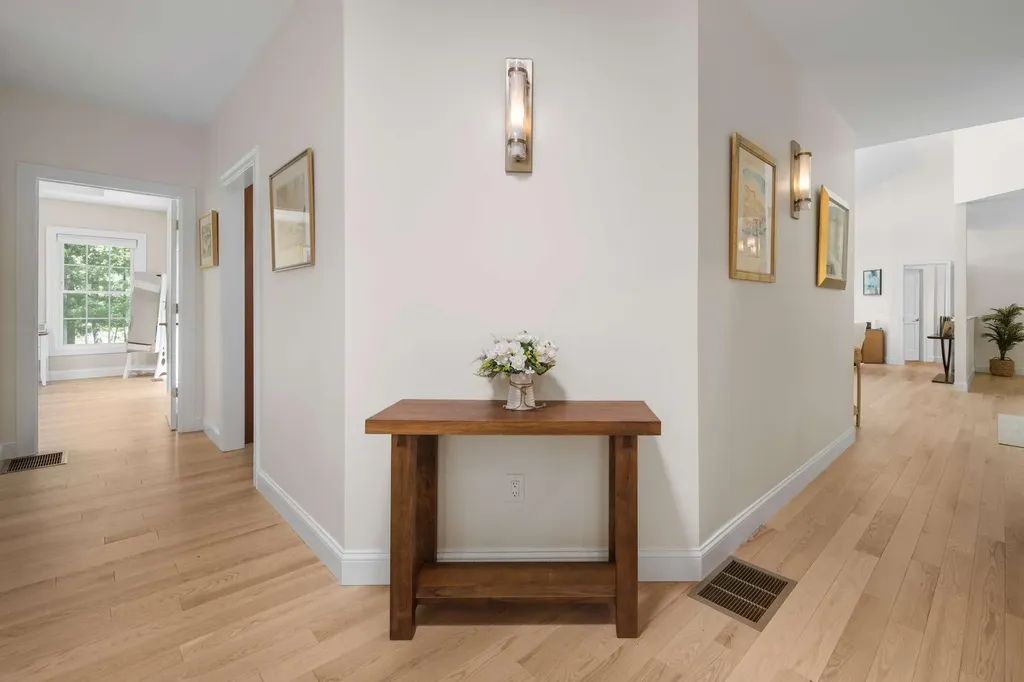 33 Buck Drive Eliot ME 03903