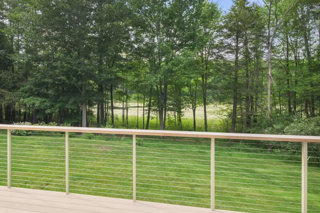 33 Buck Drive Eliot ME 03903