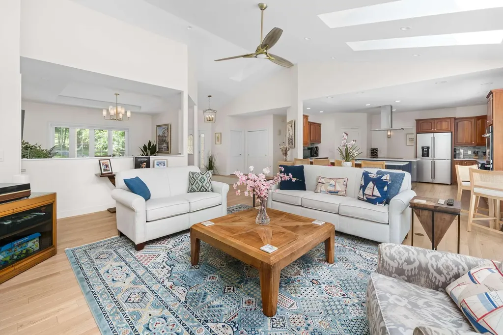 33 Buck Drive Eliot ME 03903