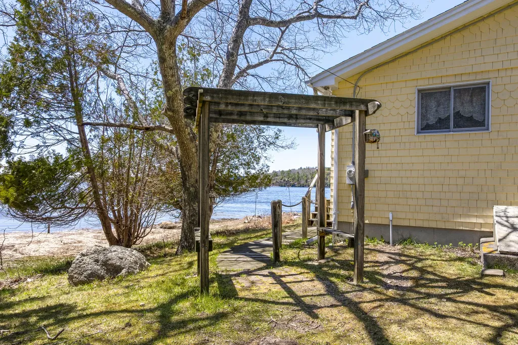 318 Marrtown Road Georgetown ME 04548