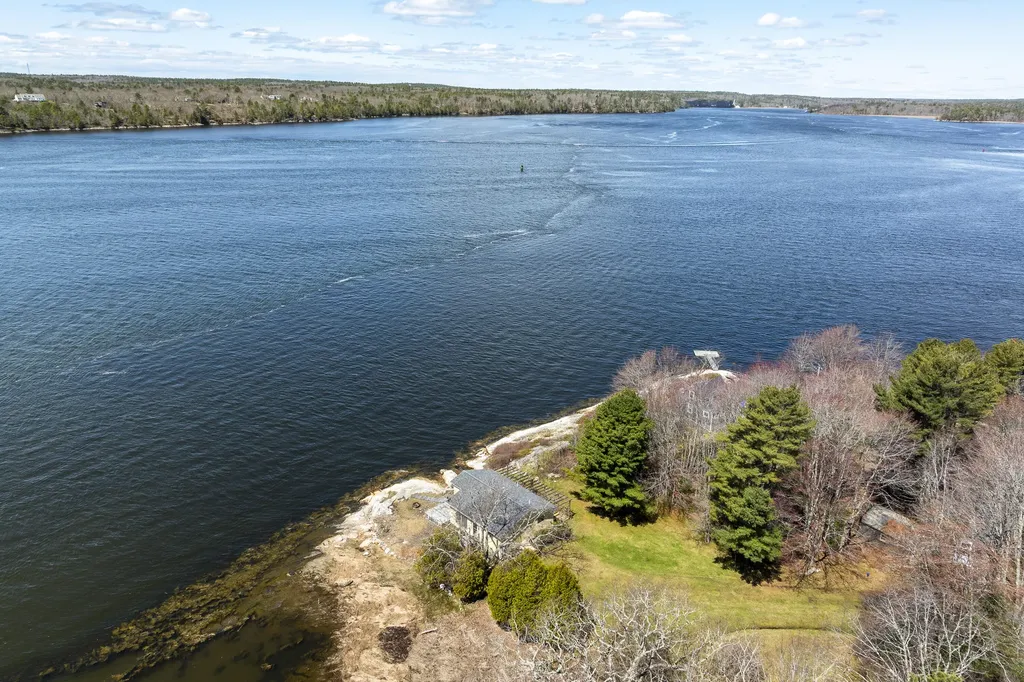 318 Marrtown Road Georgetown ME 04548