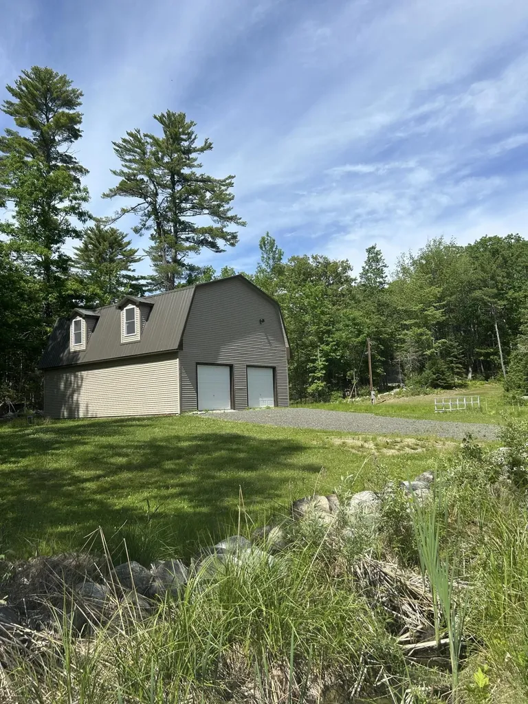 183 Royal Pines Lane Burnham ME 04922