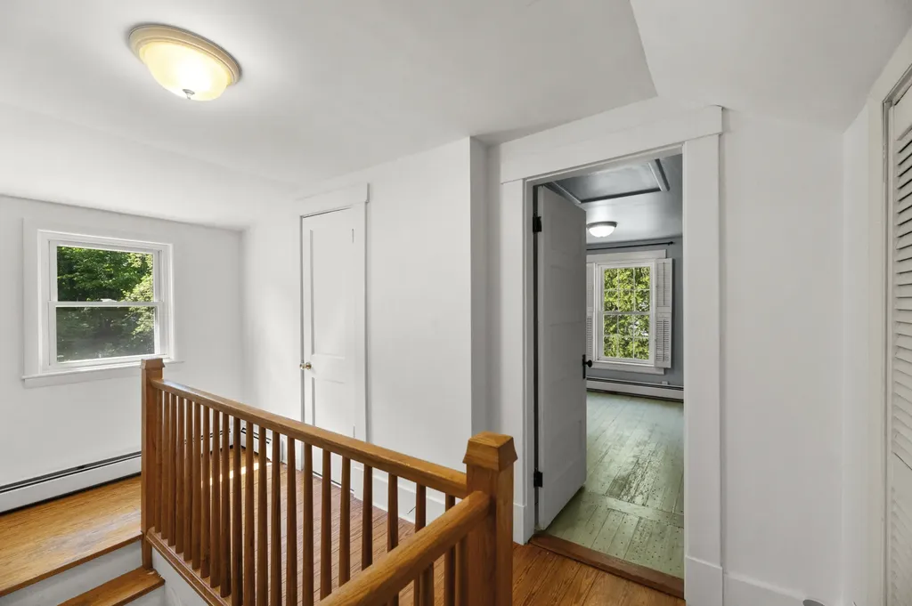86 High Holborn Street Gardiner ME 04345
