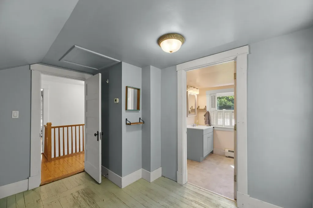 86 High Holborn Street Gardiner ME 04345