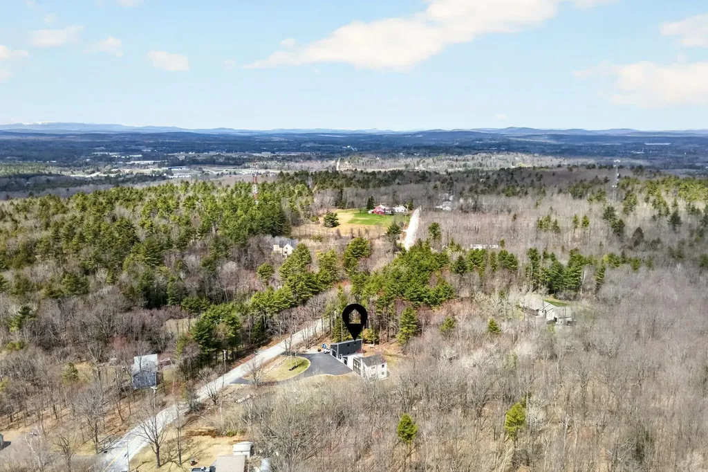672 Danville Corner Road Auburn ME 04210