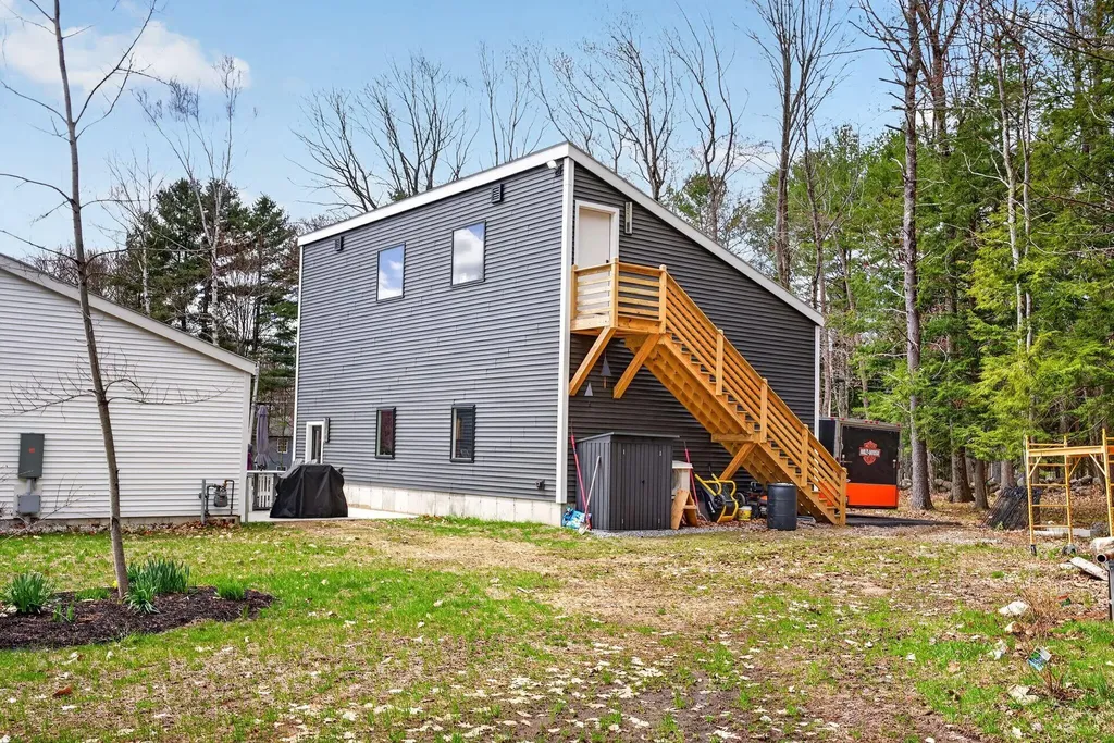 672 Danville Corner Road Auburn ME 04210
