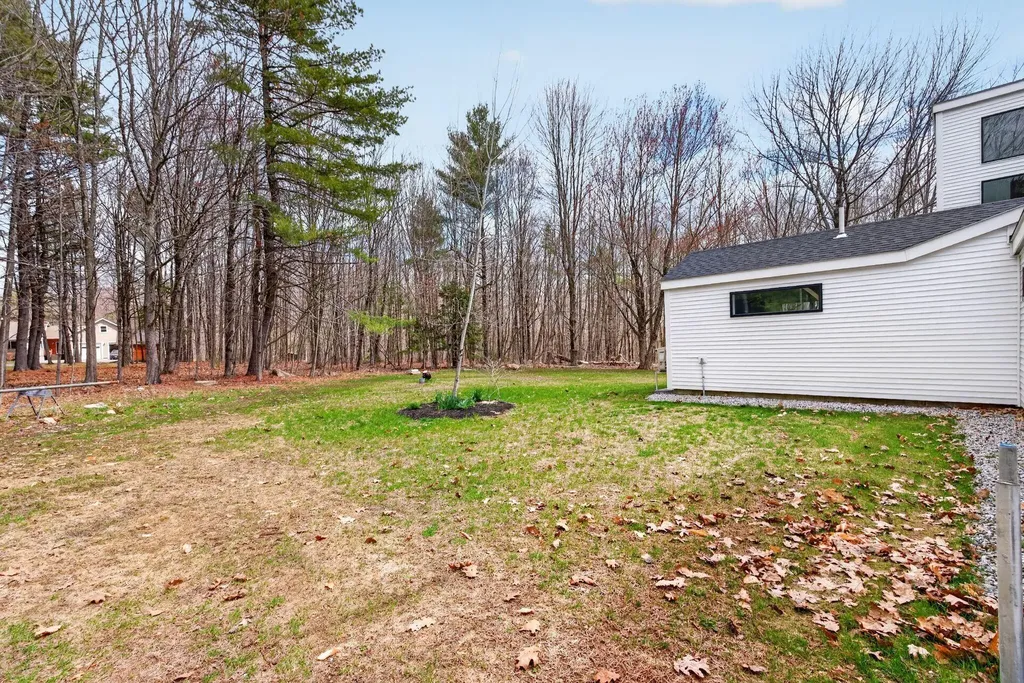 672 Danville Corner Road Auburn ME 04210