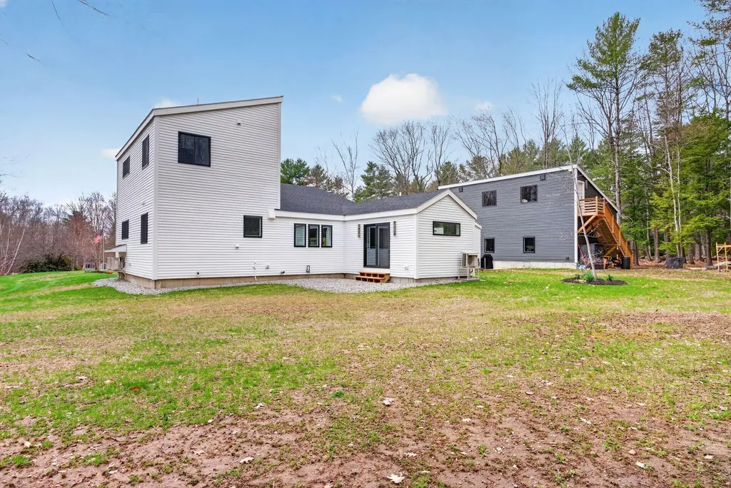 672 Danville Corner Road Auburn ME 04210