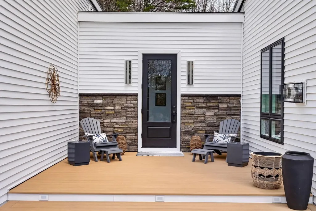 672 Danville Corner Road Auburn ME 04210