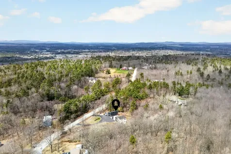 672 Danville Corner Road Auburn ME 04210