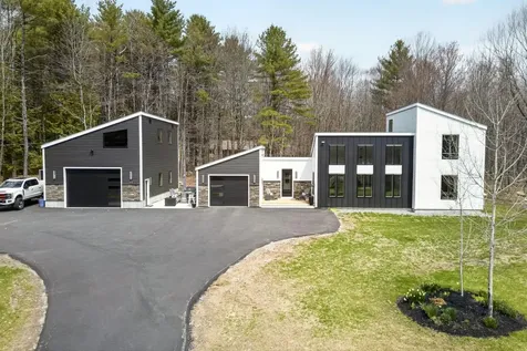 672 Danville Corner Road Auburn ME 04210