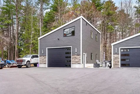 672 Danville Corner Road Auburn ME 04210