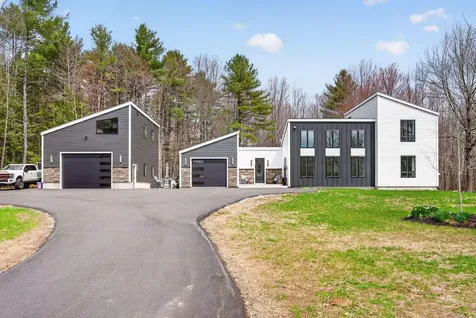 672 Danville Corner Road Auburn ME 04210