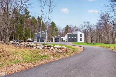 672 Danville Corner Road Auburn ME 04210