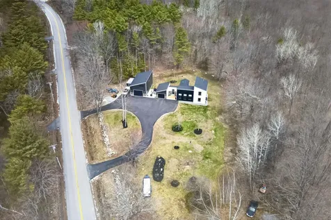 672 Danville Corner Road Auburn ME 04210