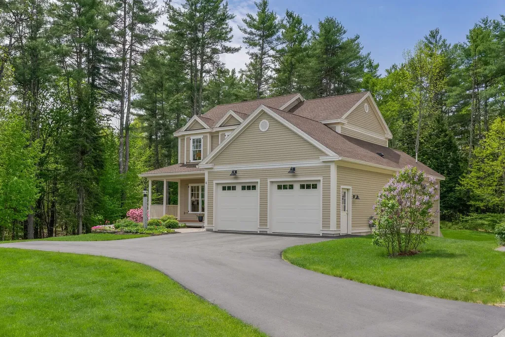 4 Tacoma Lane Cumberland ME 04021