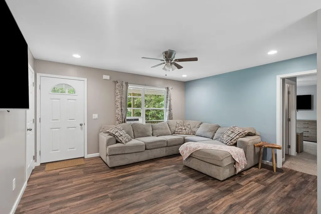 739 Hopper Road Acton ME 04001