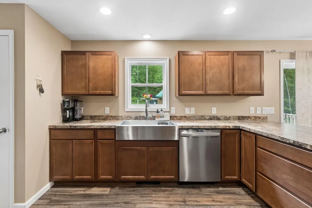 739 Hopper Road Acton ME 04001